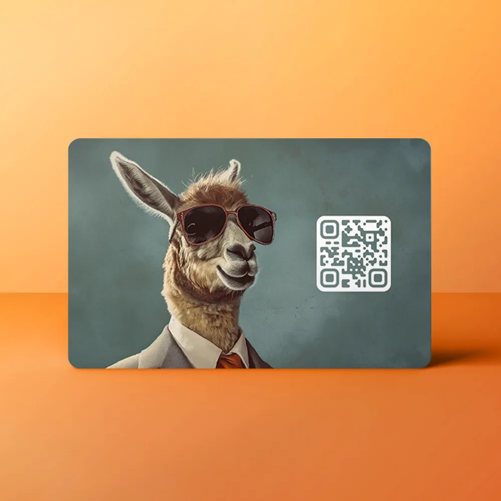Tap, Deel en Verbind met Qraphy 24 Animals Lama achter jpg